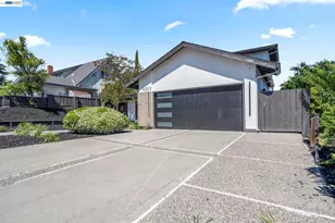 6223 Valroy Dr, San Jose, CA 95123 - Photo 9