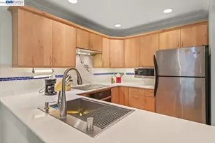 150 Aurora Plaza, Union City, CA 94587 - Photo 15