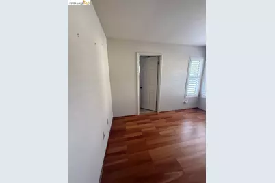 7693 Galloway Dr, San Jose, CA 95135 - Photo 11