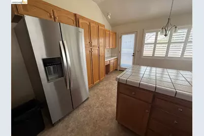 7693 Galloway Dr, San Jose, CA 95135 - Photo 7