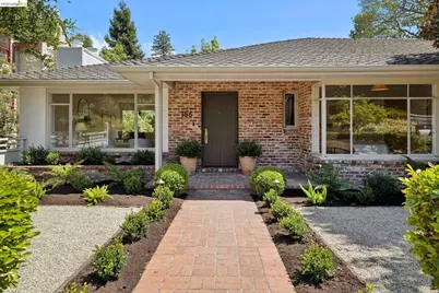 156 Hazel Lane, Piedmont, CA 94611 - Photo 5