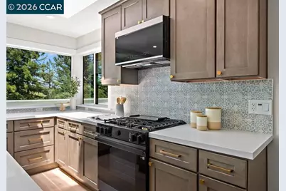 16 Sunnyside Ct, Orinda, CA 94563 - Photo 19