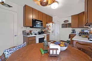 21617 Westfield Ave, Hayward, CA 94541 - Photo 33