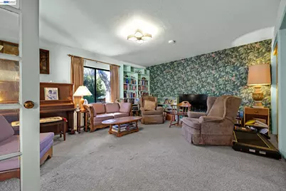 21617 Westfield Ave, Hayward, CA 94541 - Photo 35