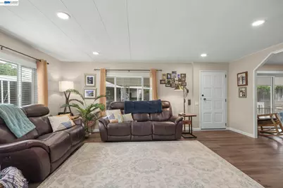3231 Vineyard Ave., #70, Pleasanton, CA 94566 - Photo 11