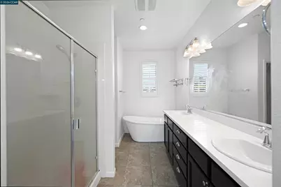 531 Lavender Dr, Vacaville, CA 95687 - Photo 37