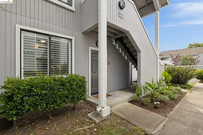 189 Schooner Ct, Richmond, CA 94804 - Photo 3