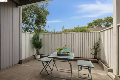 189 Schooner Ct, Richmond, CA 94804 - Photo 21