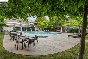 189 Schooner Ct, Richmond, CA 94804 - Photo 33