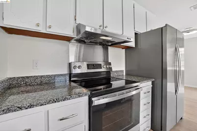 5035 Valley Crest Dr #177, Concord, CA 94521 - Photo 11