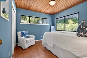 90 Loma Vista Dr, Orinda, CA 94563 - Photo 23