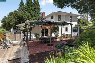 90 Loma Vista Dr, Orinda, CA 94563 - Photo 29