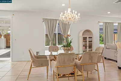 5600 Salado Creek Lane, Antioch, CA 94531 - Photo 9