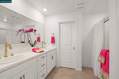 5600 Salado Creek Lane, Antioch, CA 94531 - Photo 15