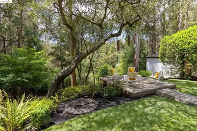 1963 Arrowhead Dr, Oakland, CA 94611 - Photo 41