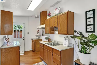1798 Hartnell St, Union City, CA 94587 - Photo 25