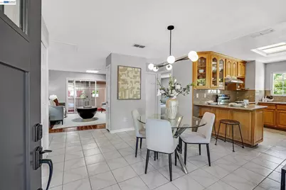 1798 Hartnell St, Union City, CA 94587 - Photo 5