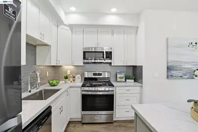 399 Bundy Ave, San Jose, CA 95117 - Photo 11