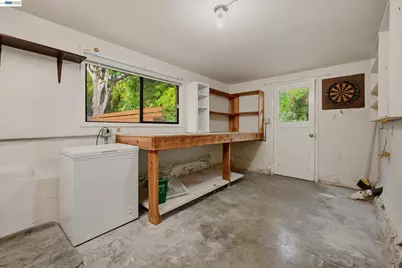 4880 Mancini Dr, Castro Valley, CA 94546 - Photo 47