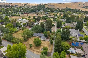 744 Mockingbird Ln, Pleasanton, CA 94566 - Photo 47