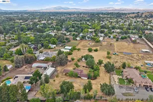 744 Mockingbird Ln, Pleasanton, CA 94566 - Photo 51