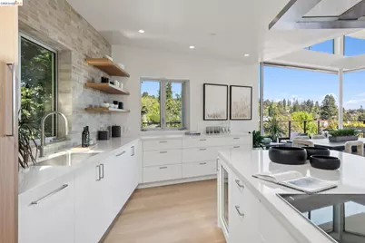 26 Ronada Ave, Piedmont, CA 94611 - Photo 13