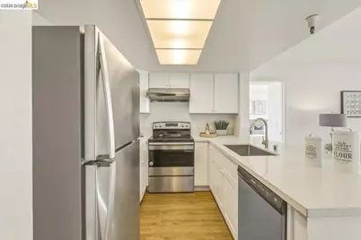 545 Pierce St #2313, Albany, CA 94706 - Photo 7