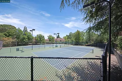 208 Eastridge Dr, San Ramon, CA 94582 - Photo 35