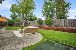 1965 Spring Lake Dr, Martinez, CA 94553 - Photo 31