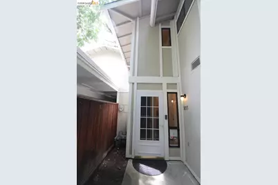 1055 San Ramon Valley Blvd, Danville, CA 94526 - Photo 9