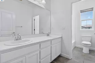2609 Aurora Astorga Dr, Tracy, CA 95376 - Photo 37