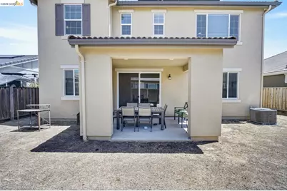 669 Longmont Dr, Oakley, CA 94561 - Photo 47