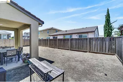 669 Longmont Dr, Oakley, CA 94561 - Photo 45