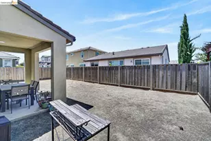 669 Longmont Dr, Oakley, CA 94561 - Photo 45