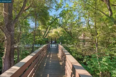 1 Chorley Walk, Pleasant Hill, CA 94523 - Photo 33