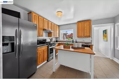 1175 Camelia St, Berkeley, CA 94702 - Photo 27