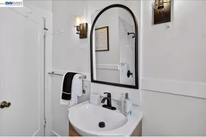 1175 Camelia St, Berkeley, CA 94702 - Photo 41