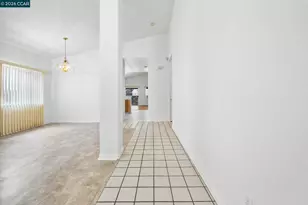 1402 Legend Cir, Vallejo, CA 94591 - Photo 5
