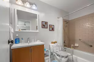 1 Embarcadero, Oakland, CA 94607 - Photo 25
