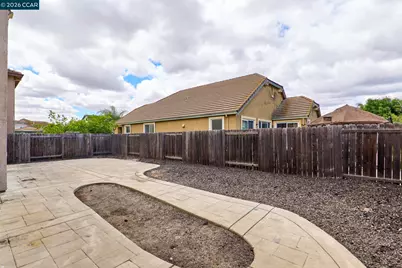 129 Picasso Dr, Oakley, CA 94561 - Photo 29