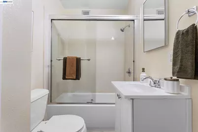 28122 10th St, Hayward, CA 94544 - Photo 27