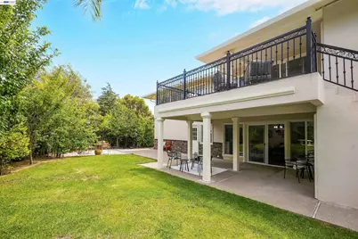 27734 Fallen Leaf Ct, Hayward, CA 94542 - Photo 51
