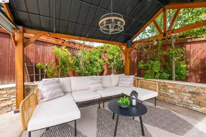 27734 Fallen Leaf Ct, Hayward, CA 94542 - Photo 43
