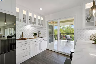 27734 Fallen Leaf Ct, Hayward, CA 94542 - Photo 13