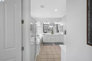 1574 Welford Cir, Hayward, CA 94544 - Photo 43