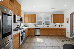 1574 Welford Cir, Hayward, CA 94544 - Photo 21