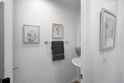 1574 Welford Cir, Hayward, CA 94544 - Photo 29