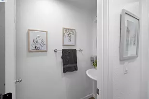 1574 Welford Cir, Hayward, CA 94544 - Photo 29