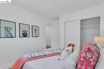 3830 Malcolm Ave, Oakland, CA 94605 - Photo 31