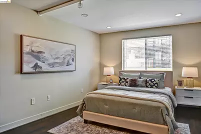 311 Oak St #Pent 9, Oakland, CA 94607 - Photo 19